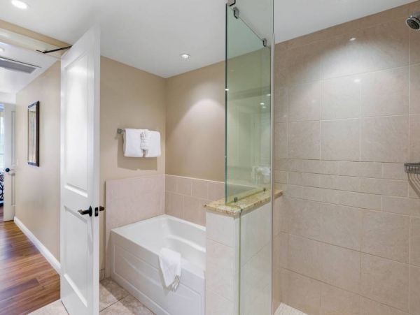 Luxury Kaanapali Vacation Penthouse with Ocean Views