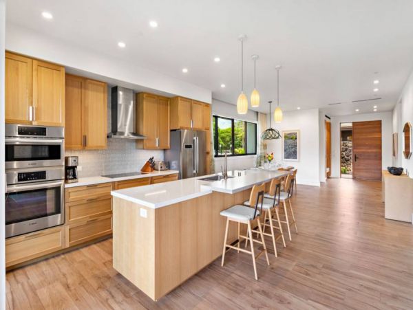 Pre Maui Luxury Vacation Villa Over 4,000 Sq Ft.