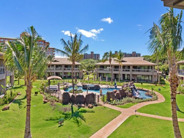 Amazing 6 Bedroom Lahaina Luxury Villa/Condo