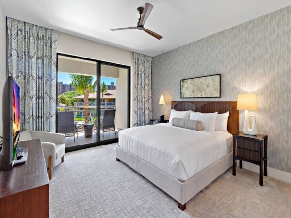 Amazing 6 Bedroom Lahaina Luxury Villa/Condo