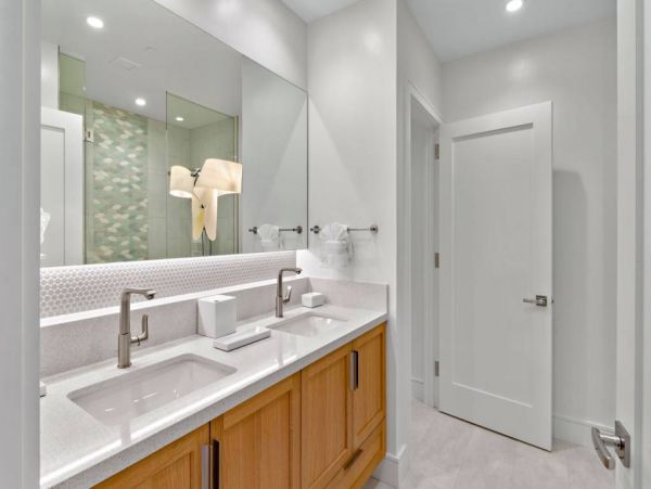 Amazing 6 Bedroom Lahaina Luxury Villa/Condo