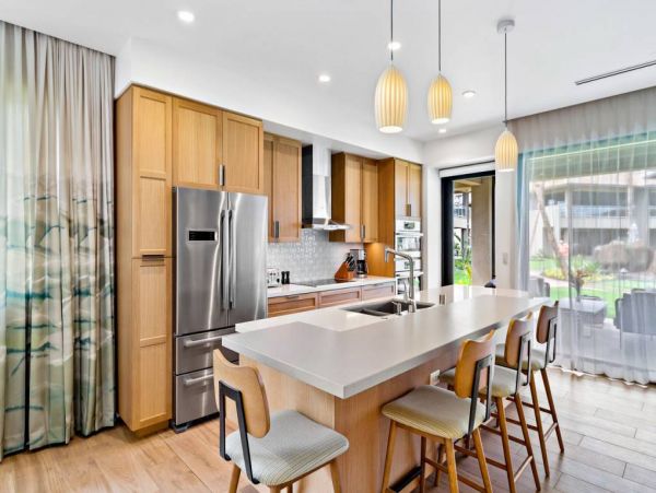 Luxury Maui Six Bedroom Splendor
