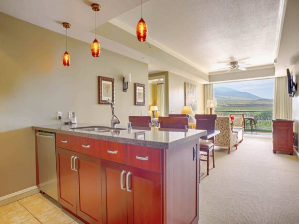 West Side Deluxe/   Partial Ocean with Epic Mountain Views