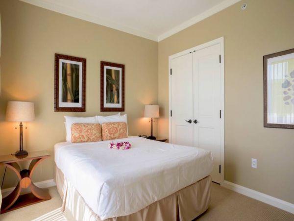 West Side Deluxe/   Partial Ocean with Epic Mountain Views