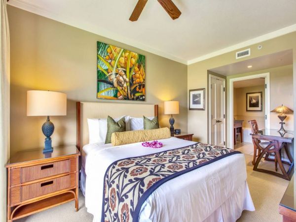West Side Deluxe/   Partial Ocean with Epic Mountain Views