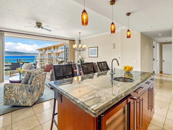 Luxury 6 Bedroom Vacation Rental Sleeps 16 Guests