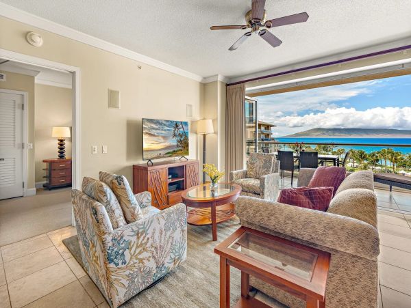 Luxury 6 Bedroom Vacation Rental Sleeps 16 Guests