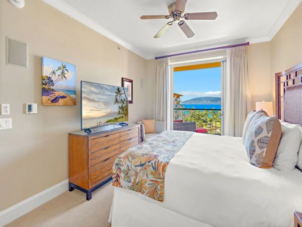 Luxury 6 Bedroom Vacation Rental Sleeps 16 Guests