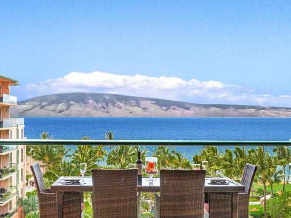 Luxury 6 Bedroom Vacation Rental Sleeps 16 Guests