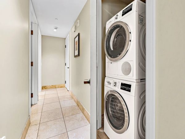 Luxury 6 Bedroom Vacation Rental Sleeps 16 Guests