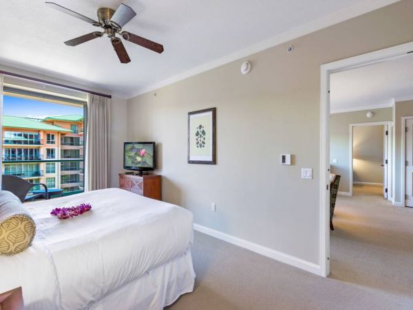 Luxury Oceanview Suites in Maui - Perfect for Families & Groups