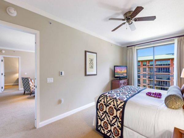 Luxury Oceanview Suites in Maui - Perfect for Families & Groups