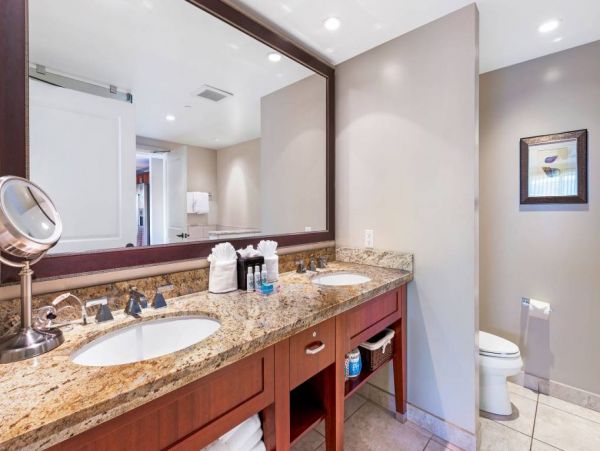 Luxury Oceanview Suites in Maui - Perfect for Families & Groups