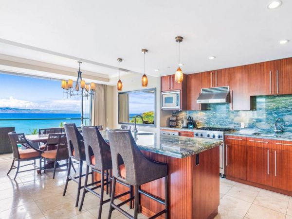 Gorgeous 6 Bedroom Condo with Amazing Views