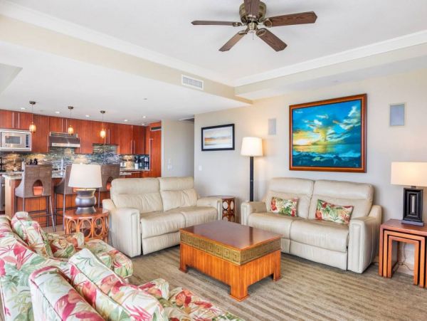 Gorgeous 6 Bedroom Condo with Amazing Views