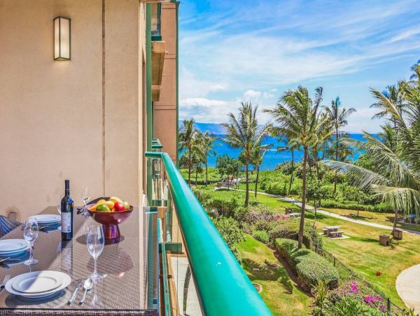 Maui Luxury Vacation Rental - 3-Bedroom Kaanapali Resort Tandem Suite