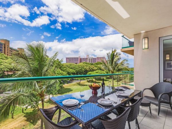 Maui Luxury Vacation Rental - 3-Bedroom Kaanapali Resort Tandem Suite