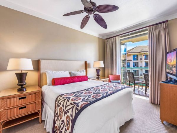 Kaanapali Beachfront Four Bedroom Vacation Rentals
