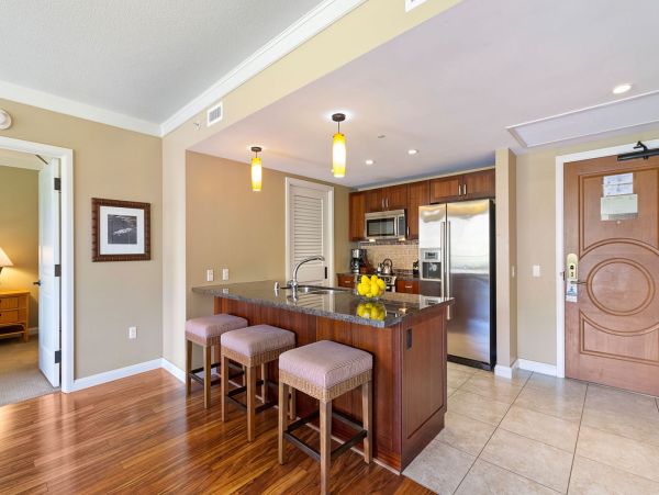 Luxury 4 bedroom Condo with Ocean View in Kaanapali
