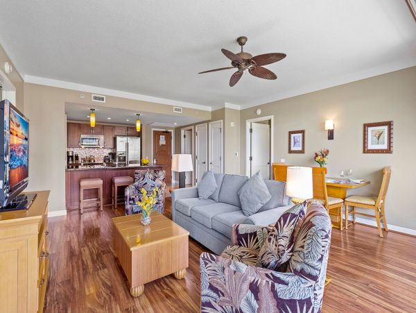 Luxury 4 bedroom Condo with Ocean View in Kaanapali
