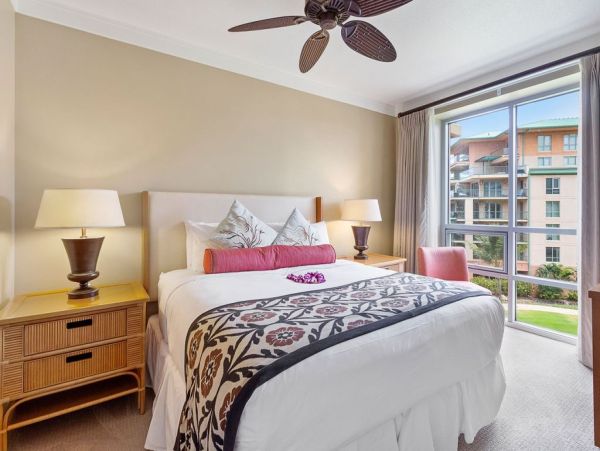 Luxury 4 bedroom Condo with Ocean View in Kaanapali