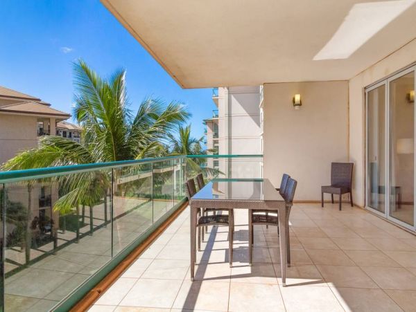 Maui Combined Accommodation Sleeps up to 10 Guests- Beach