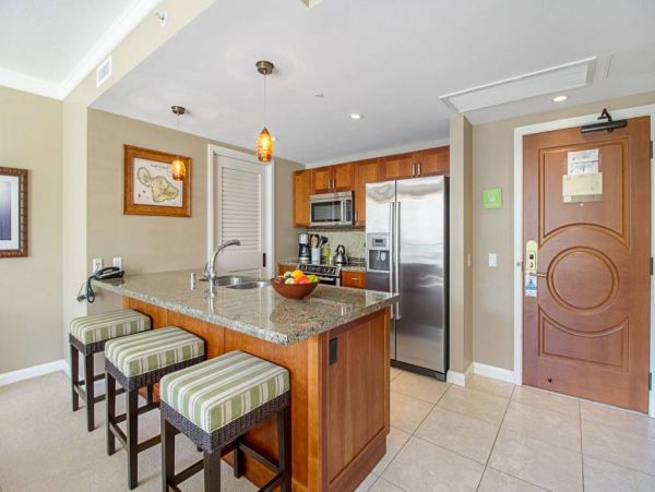 Maui Combined Accommodation Sleeps up to 10 Guests- Beach