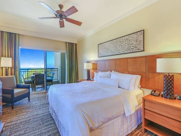 Beautiful Vacation Condo with Communal Pool & Ocean Views