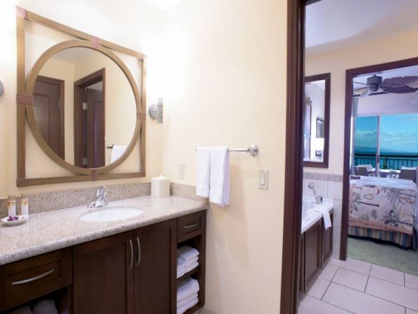 Luxurious Two Bedroom Oceanfront Villa