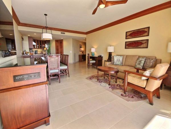 Beachfront 3 Bedroom Condo with Full Ocean View