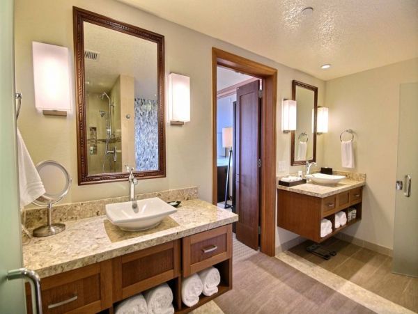 2 Bedroom Oceanfront in Kaanapali Residence Club