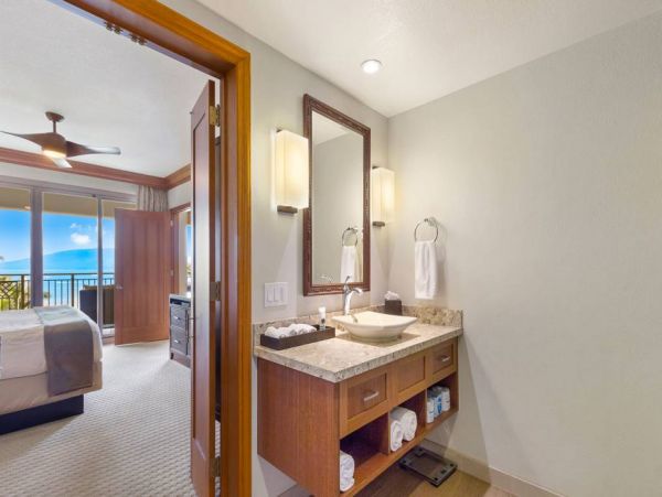 2 Bedroom Oceanfront in Kaanapali Residence Club