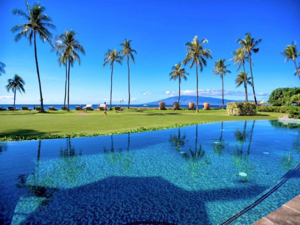 2 Bedroom Oceanfront in Kaanapali Residence Club