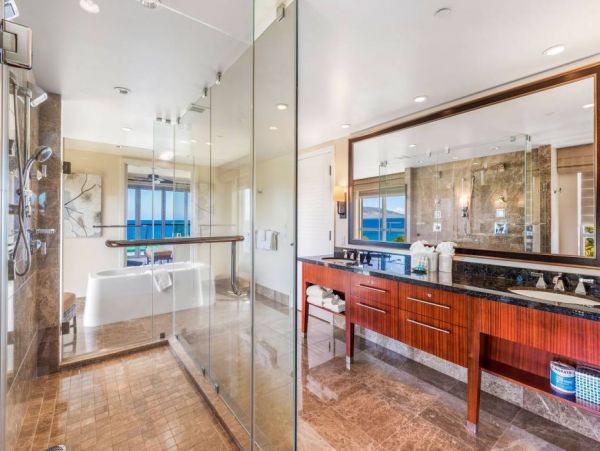 Three Bedroom Luxury Maui Penthouse- Views Views!