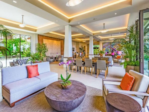Maui Luxury One bedroom Condo Stunning Interior.