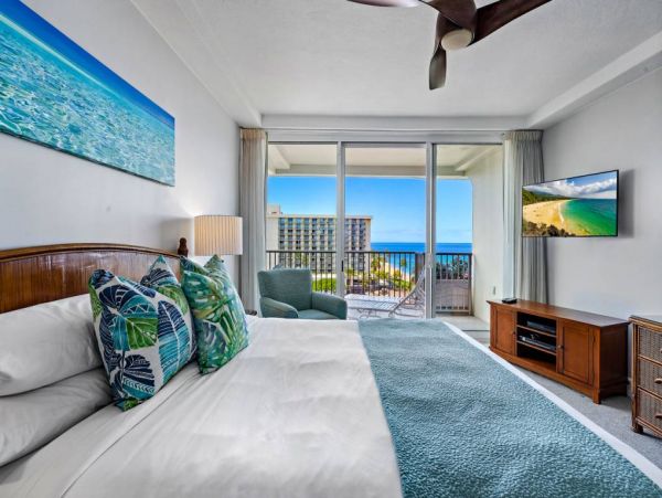 Maui Luxury One bedroom Condo Stunning Interior.