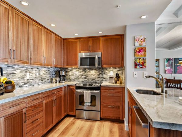 Maui Luxury One bedroom Condo Stunning Interior.