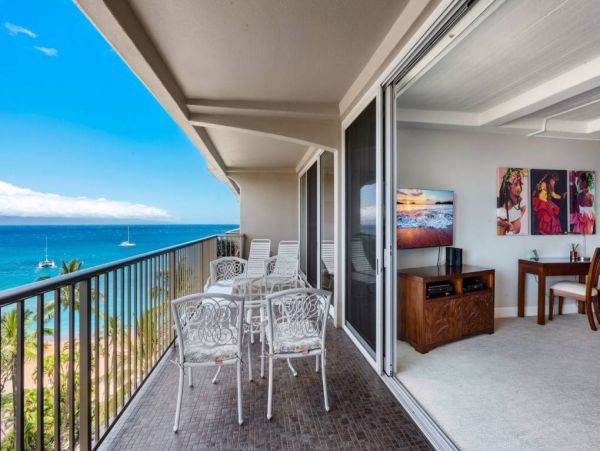 Maui Luxury One bedroom Condo Stunning Interior.