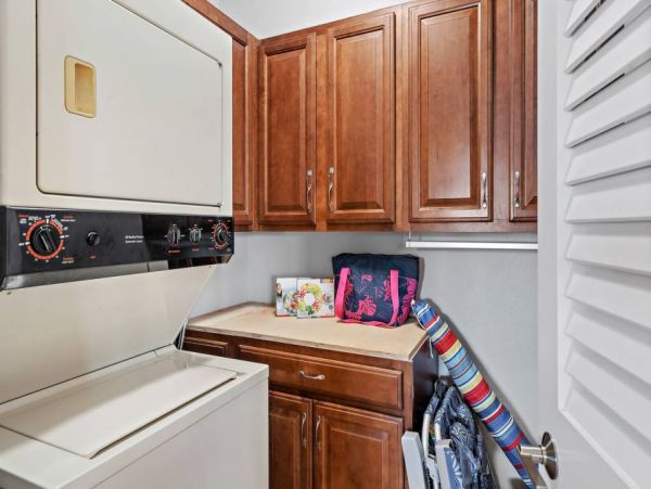 Maui Luxury One bedroom Condo Stunning Interior.