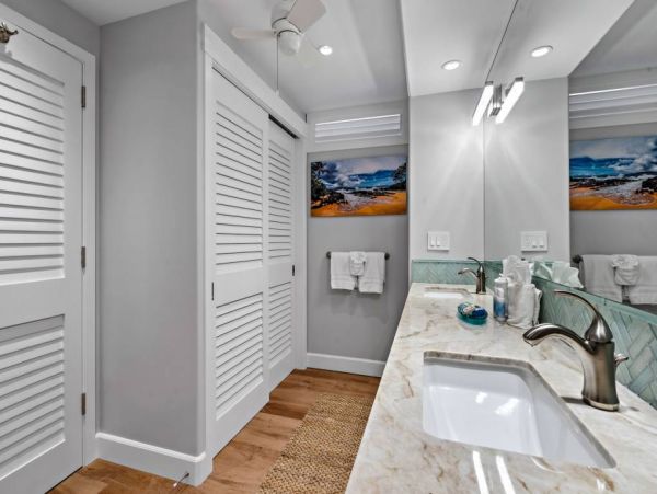 Maui Luxury One bedroom Condo Stunning Interior.