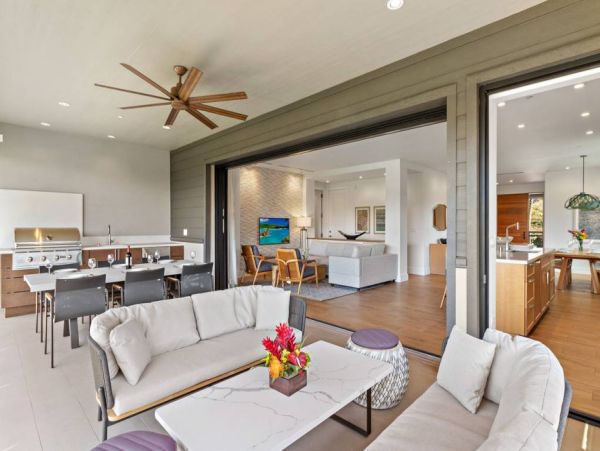 Kaanapali Vacation Condo with Communal Pool Sleeps 8 Guests