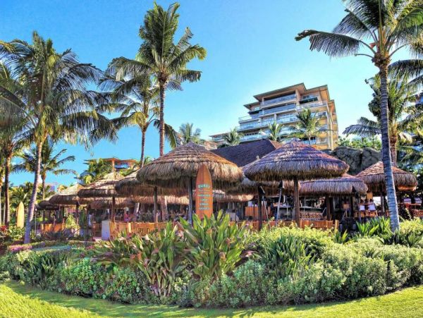 Kaanapali Vacation Condo with Communal Pool Sleeps 8 Guests