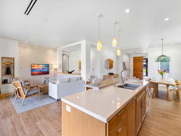 Maui Vacation Vacation Condo Sleeps Eight Guests