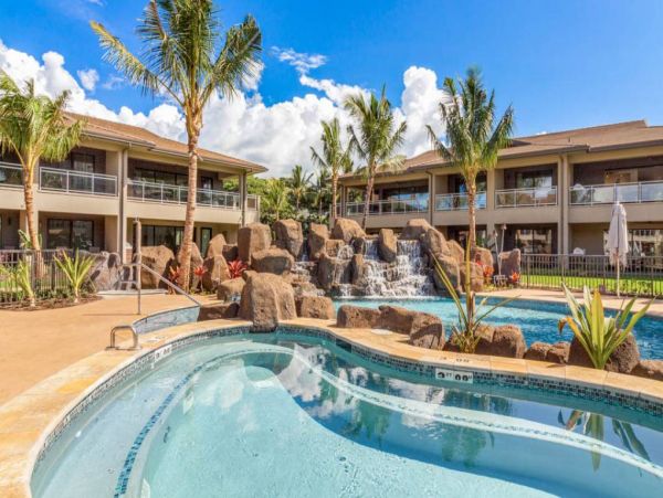 Maui Vacation Vacation Condo Sleeps Eight Guests