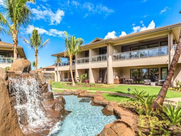 Luxury Residence in Kaanapali - 3 Bedroom Villa with Great Amenities