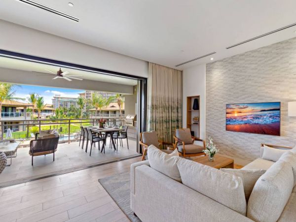 Luxury 3 Bedroom Condo in Kaanapali Sleeps 8