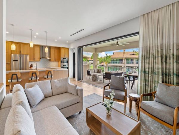 Luxury 3 Bedroom Condo in Kaanapali Sleeps 8