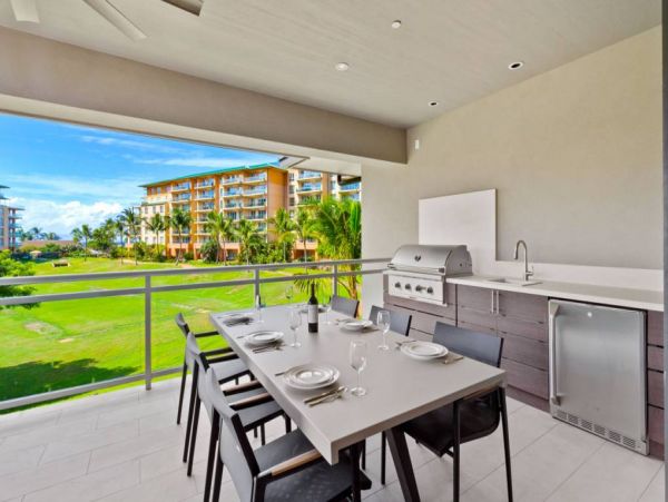 Elegant 3 Bedroom Vacation Condo with Great Views