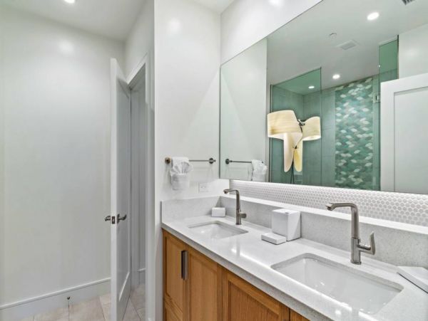 MAUI 3 BEDROOM/3BATHROOM LUXURIOUS CONDO