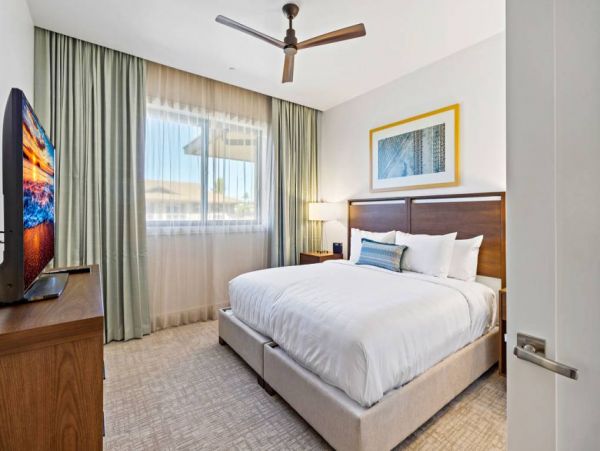 MAUI 3 BEDROOM/3BATHROOM LUXURIOUS CONDO
